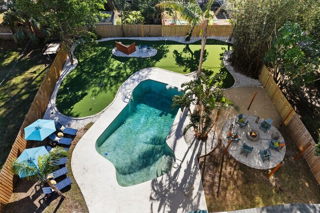 Building Photo - 13672 88th Ave N