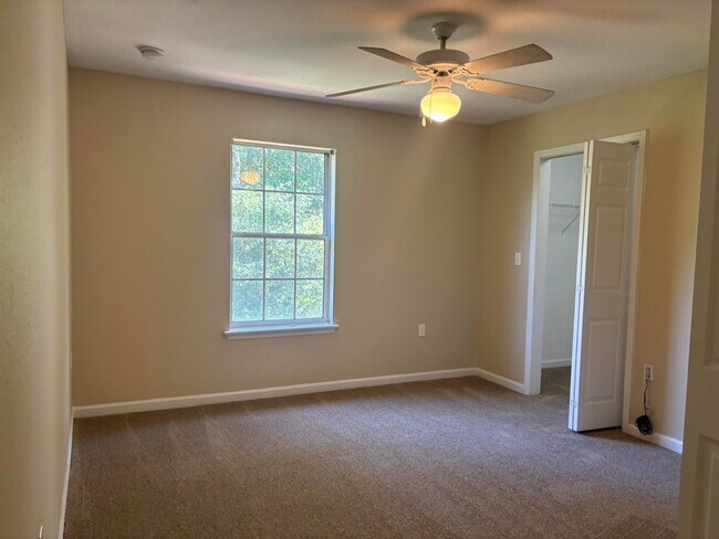 Building Photo - 4434 Gearhart Rd