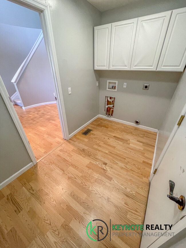 Building Photo - 7691 Harwood Ct