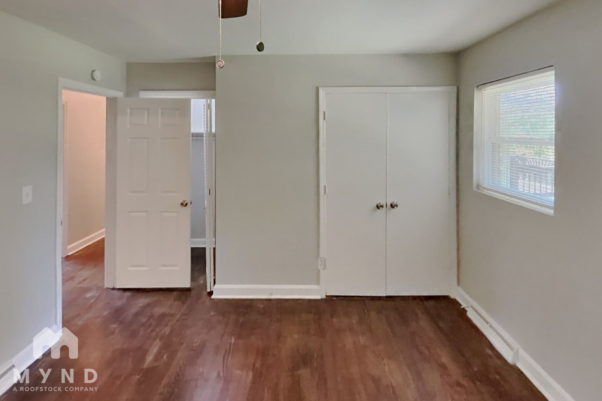 Building Photo - 5201 Pinebrook Dr