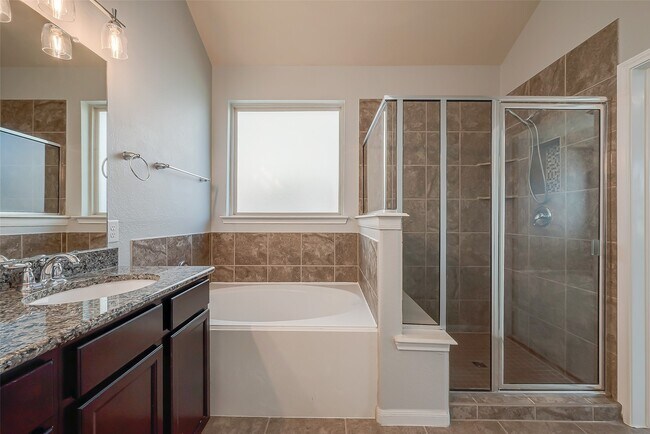 Building Photo - 11618 Lantana Reach Dr