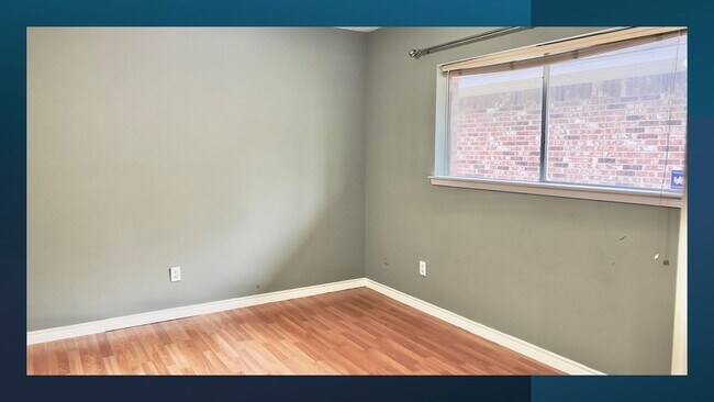 Building Photo - 439 Woodrail Dr