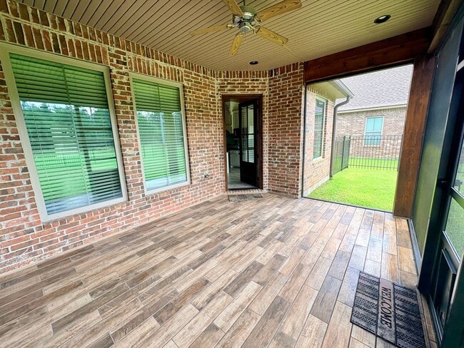 Building Photo - 3714 Willow Wood Dr