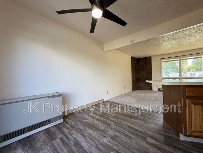 Building Photo - 919 1st Ave SW