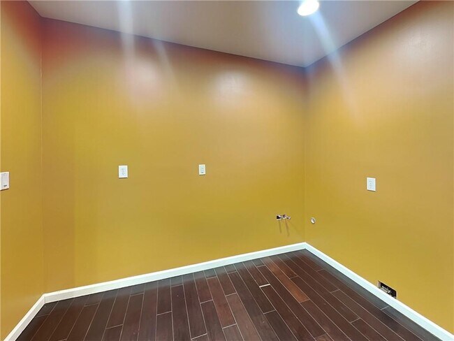 Building Photo - 2639 Hooch Ct