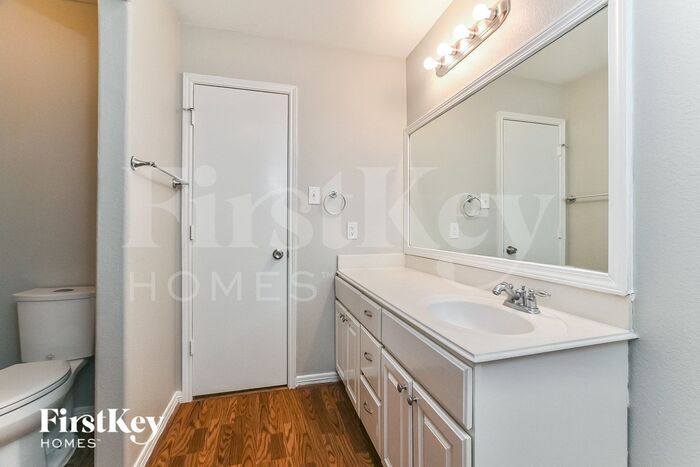 Building Photo - 4027 Cary Creek Dr