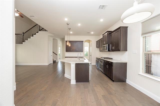 Building Photo - 5313 Basham Ln