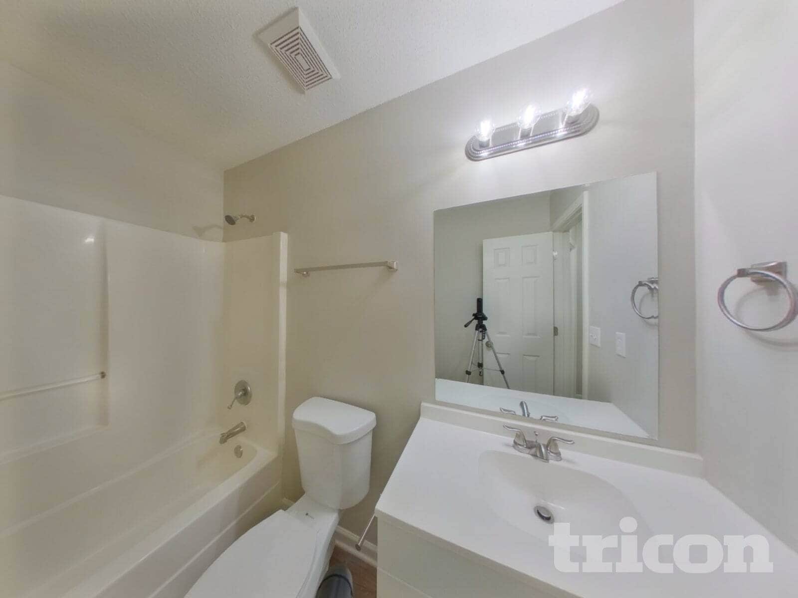 Building Photo - 1903 Duke Adam St