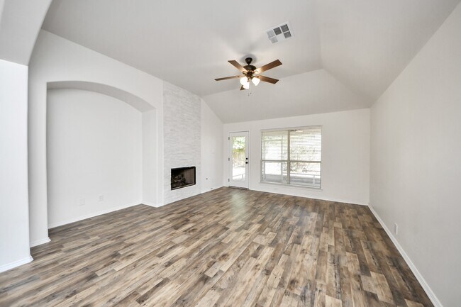 Building Photo - 12014 Carol Ln