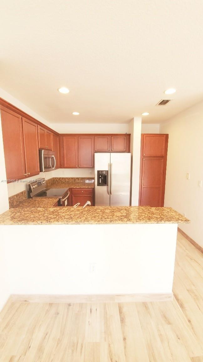 Building Photo - 265 Las Brisas Cir