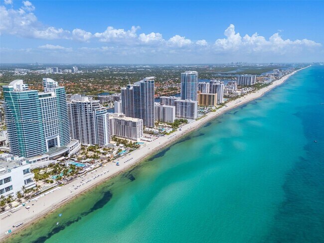 Building Photo - 3101 S Ocean Dr