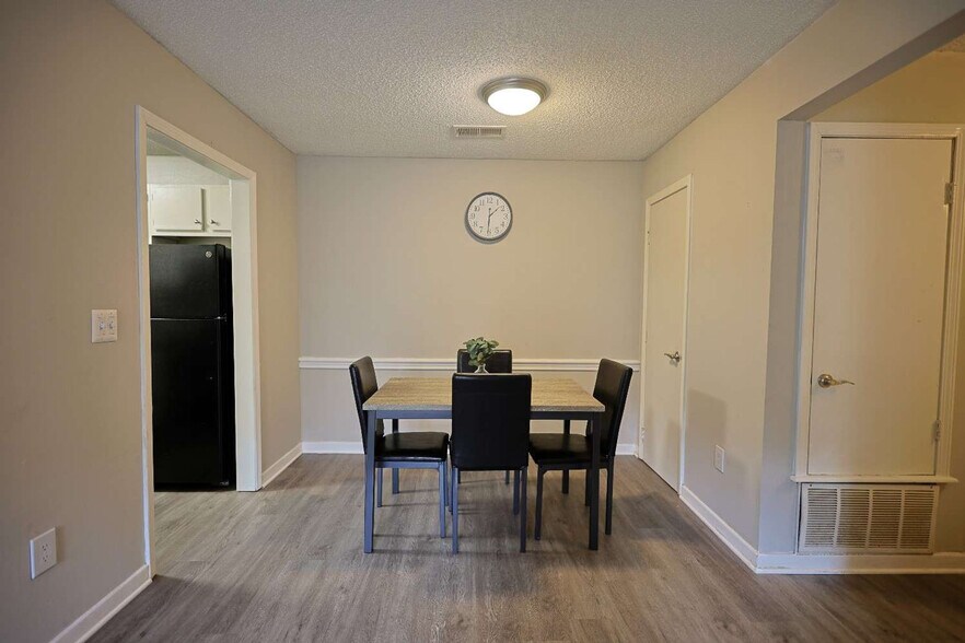 Building Photo - 50 Northtown Dr