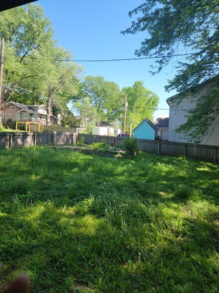 Building Photo - 721 Spruce St