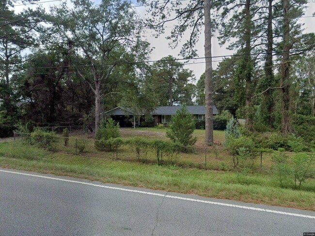 Building Photo - 549 Sharpe Rd