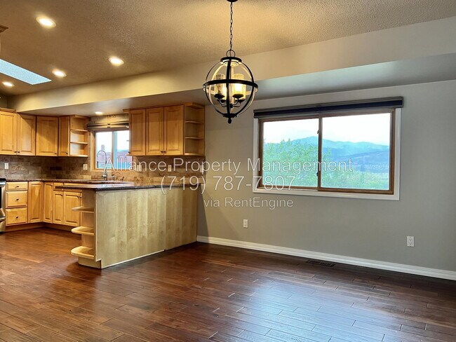 Building Photo - 6318 Galway Dr