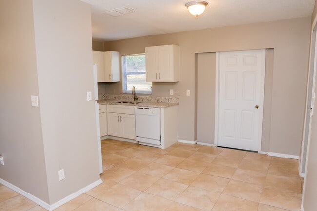 Building Photo - 1483 Elderton Dr