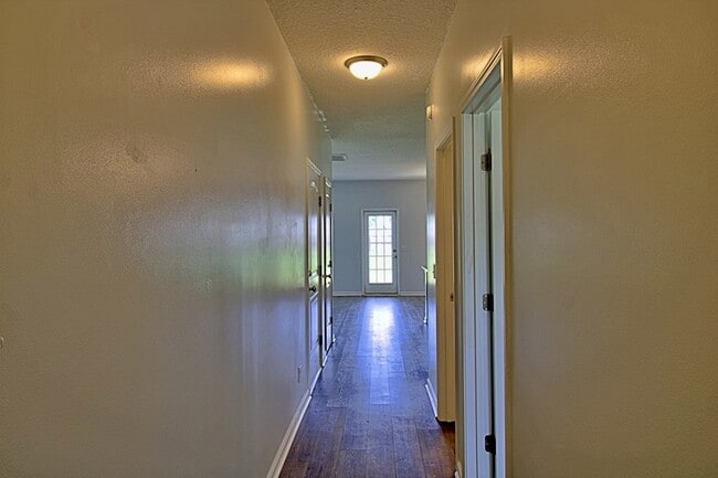 Building Photo - 29 Quarter Horse Run NE