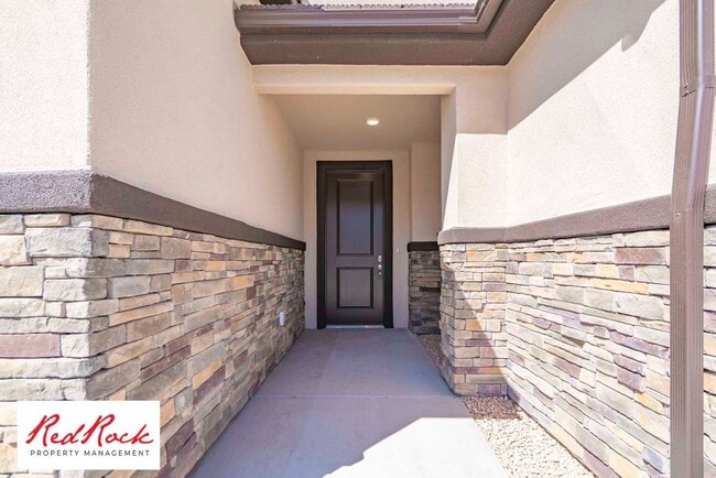 Building Photo - Modern 4-Bed Townhome in Hurricane Heights