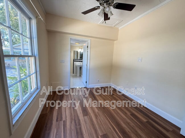Building Photo - 3817 Rilma Ave