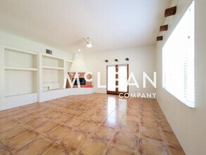 Building Photo - Classic 3 Bedroom Spanish Home with Pool -...