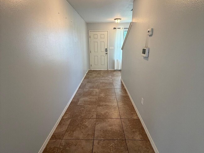 Building Photo - 6118 Fraile Dr