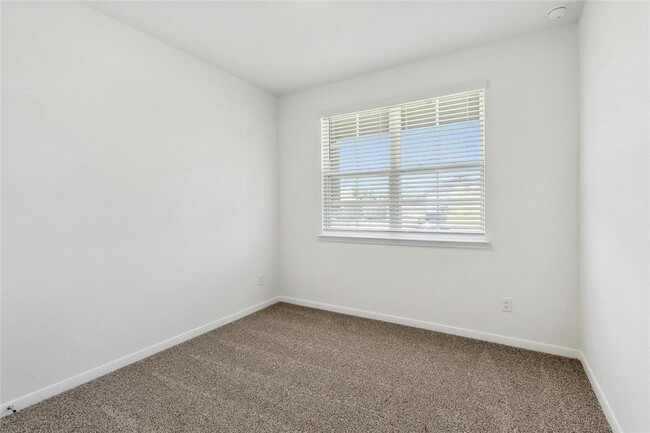 Building Photo - 475 Brooks Ranch Dr