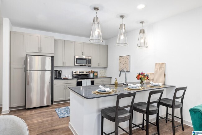 Building Photo - 3090 US-280