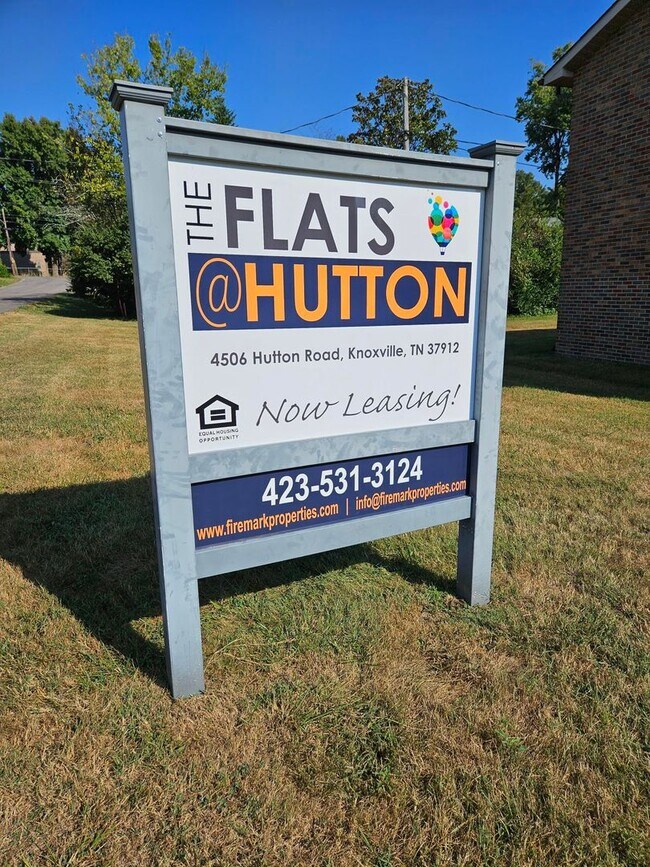 Building Photo - Newly Renovated 1 Bedroom, available Now w...