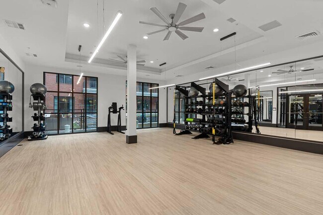 Building Photo - 3706 Goodwin Ave