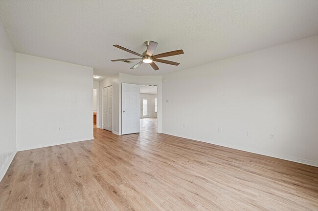 Building Photo - 8517 High School Blvd