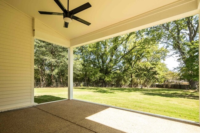 Building Photo - 641 Fletcher Rd