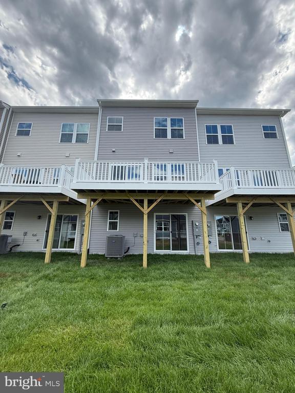 Building Photo - 9193 Edenderry Dr