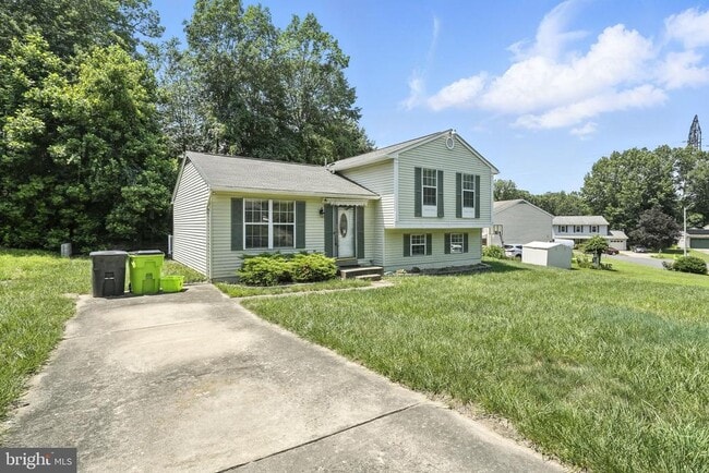 Building Photo - 18202 Macrae Ct