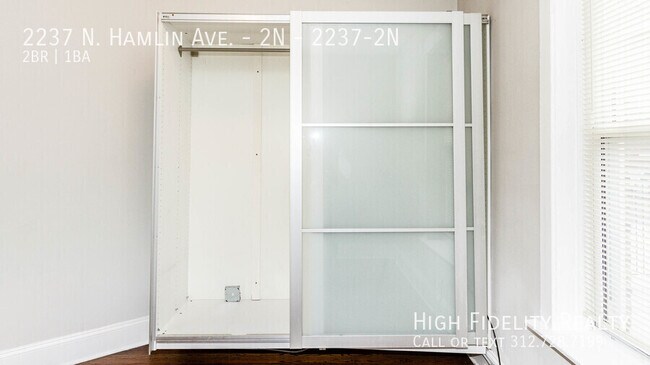 Building Photo - 2237 N Hamlin Ave