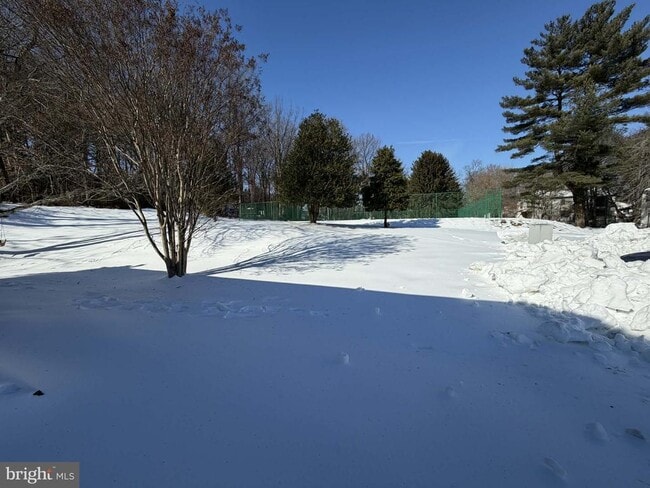 Building Photo - 111 Eastford Ct