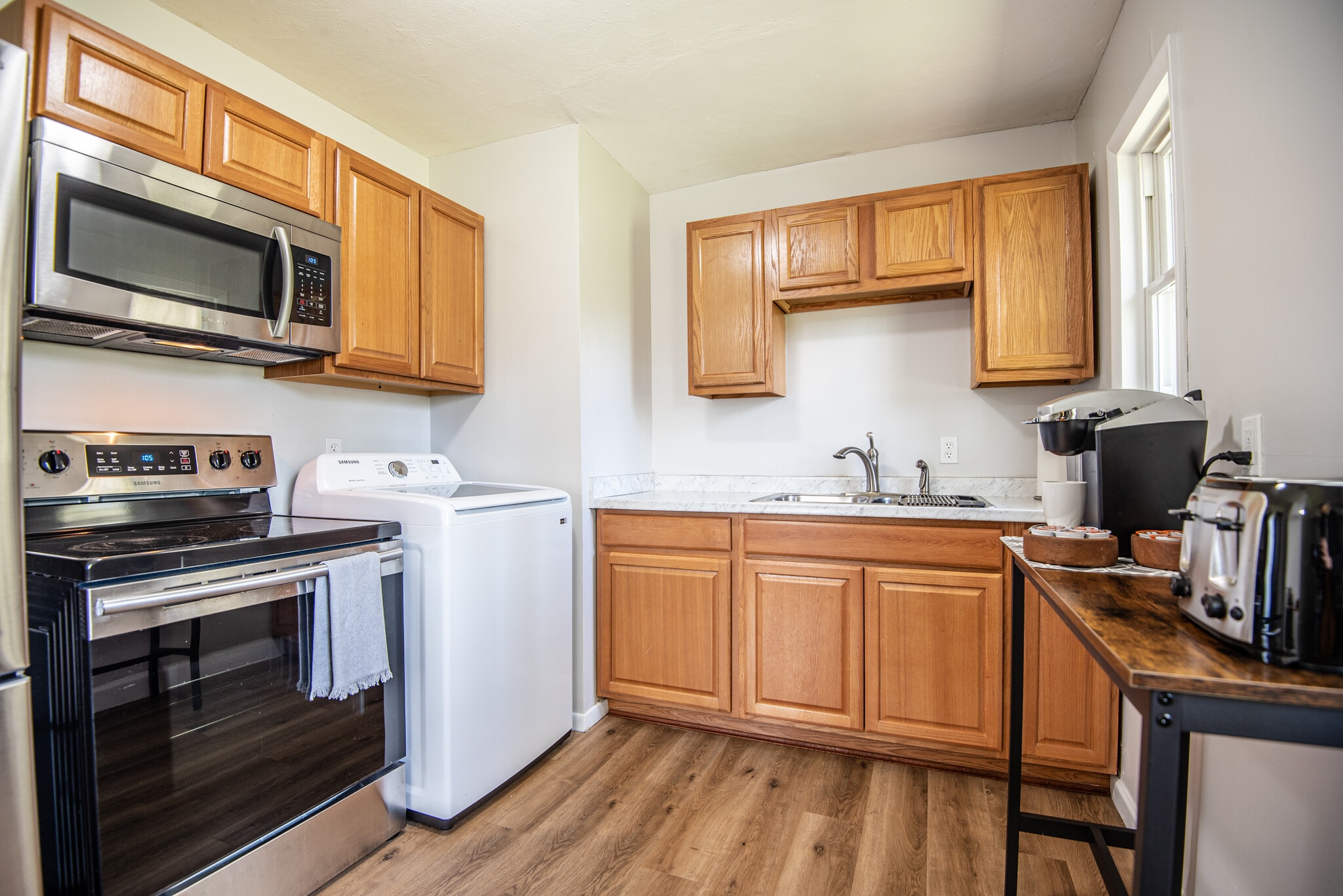 Building Photo - 1110 Cedarbrook Dr