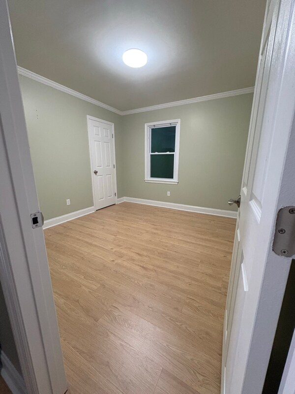 Building Photo - 20 Twin Oaks Dr