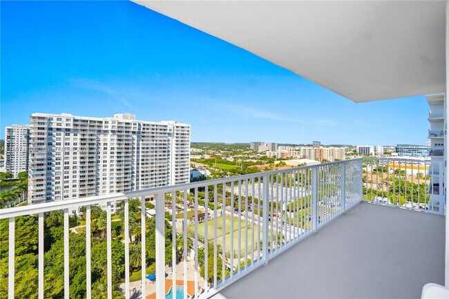 Building Photo - 2851 NE 183rd St