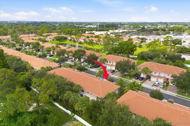 Building Photo - 402 Seminole Palms Dr