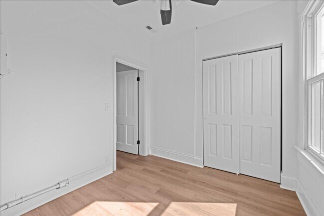 Building Photo - 258 Maryland Ave