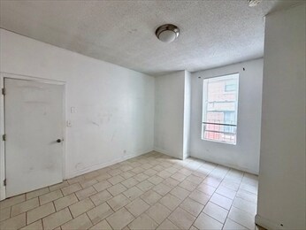 Building Photo - 853 Harrison Ave
