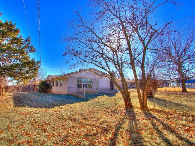 Building Photo - 921 Harrison St