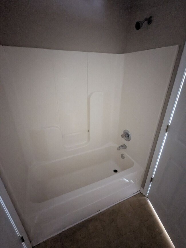 Building Photo - 601 18th St