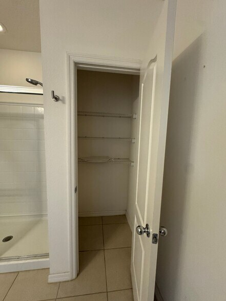 Building Photo - 2783 Star Coral Ln