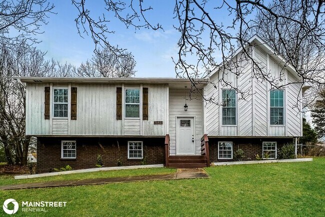 Primary Photo - 6820 BRIARWOOD DR, PINSON, AL 35126