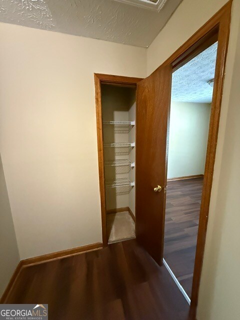 Building Photo - 8351 Post Oak Ct