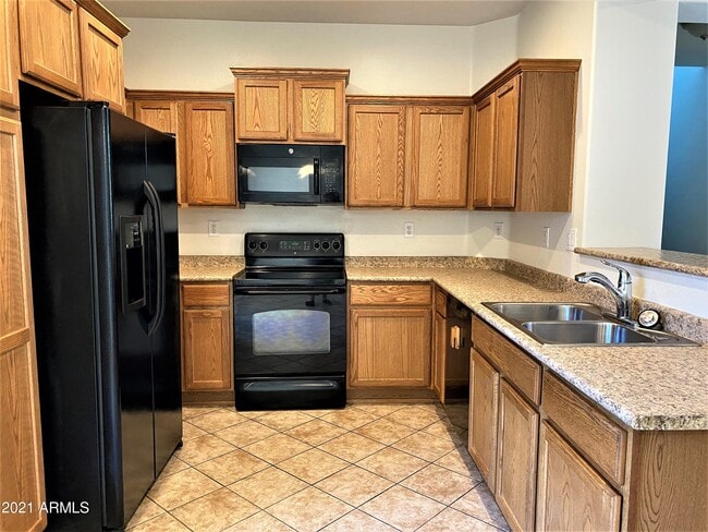 Building Photo - 41359 N Globe Ct