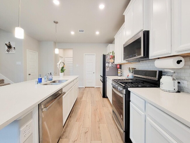 Building Photo - Sun-Filled Corner-Lot Home with Smart Features & Easy I-10 Access!