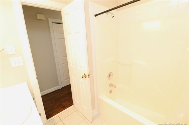 Building Photo - 2002 Keokuk Ct