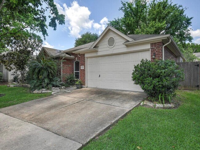 Building Photo - 6111 Caroline Green Ct
